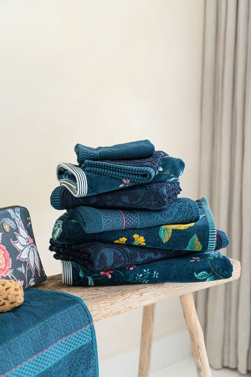 towels-stapel_dark-blue_00_mood_6.jpg
