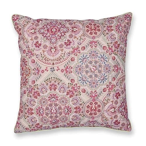 el_bordado_quilted_cushion_pink-10_topshot_lr.jpg