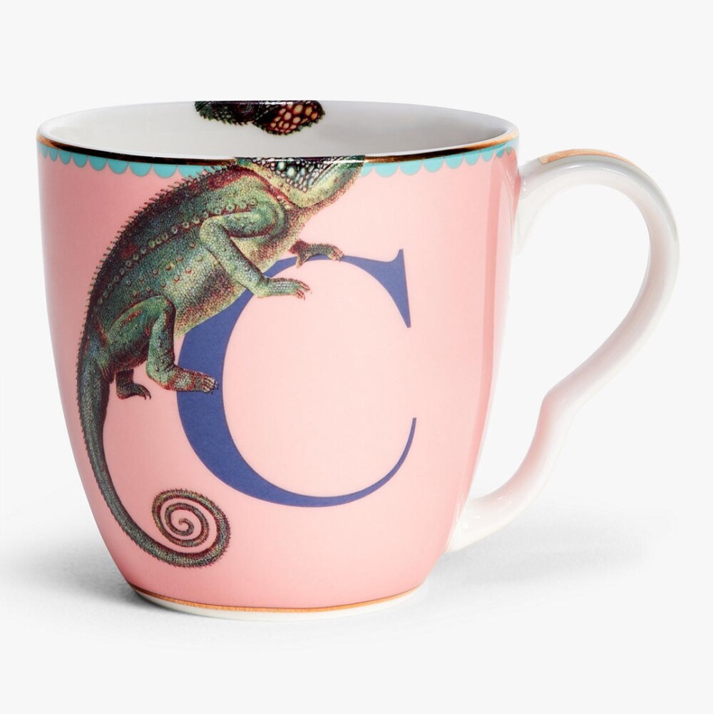 YVONNE ELLEN - TAZZA ALPHABET MUG - "C" CHAMELEON