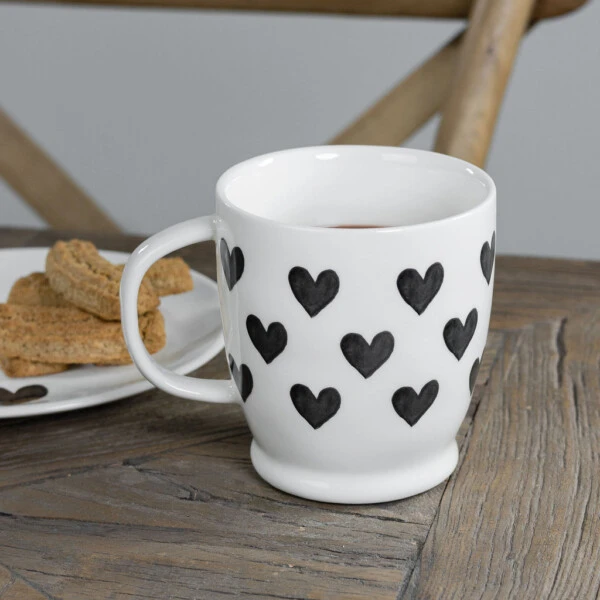 SIMPLE DAY – MUG TAPPEZZERIA CUORI GRIGI