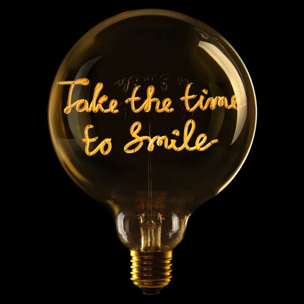 ELEMENTS LIGHTING - Lampadina "Take the time to smile" by Smiley