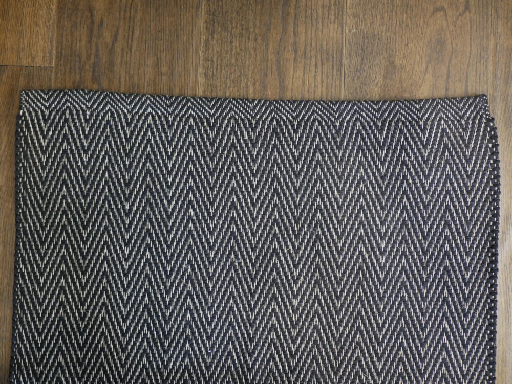 STILE STORE - TAPPETO NERO IN LINO E COTONE - immagine 2